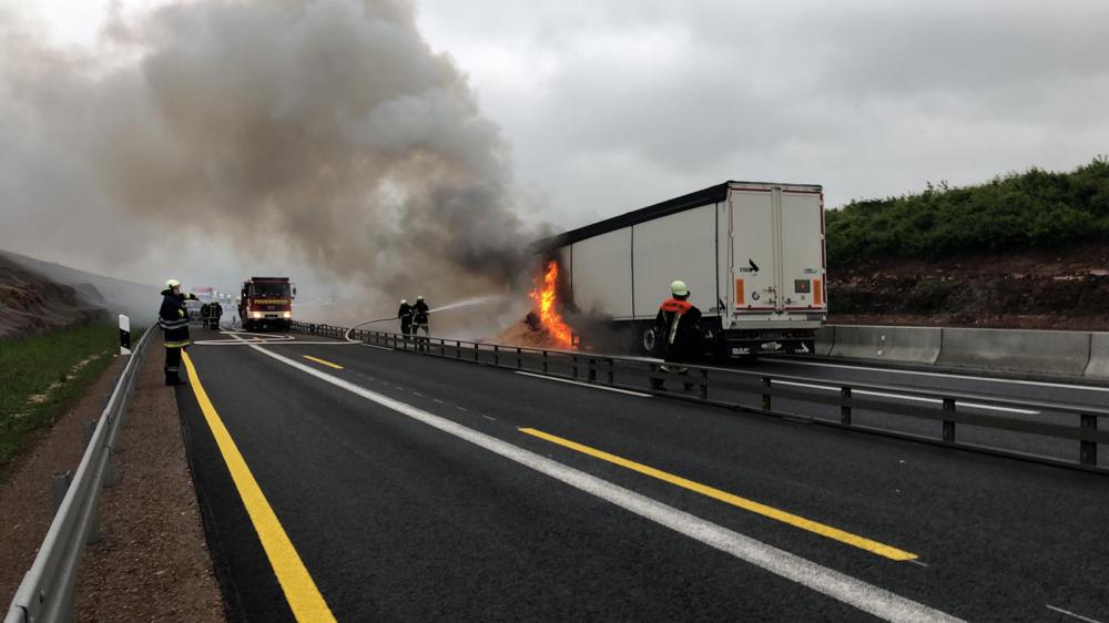 A3/Marktheidenfeld: Brennender LKW auf der Autobahn