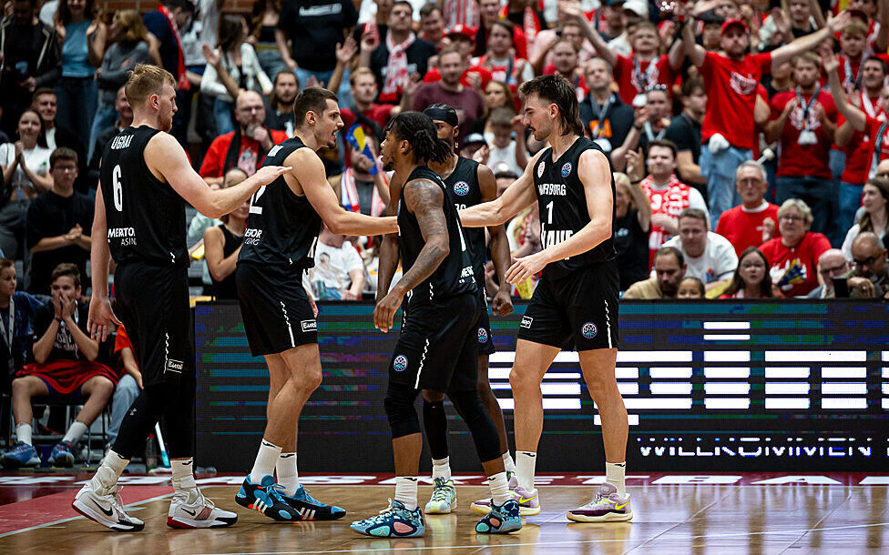 Basketball: Baskets treffen auf Bosnischen Meister