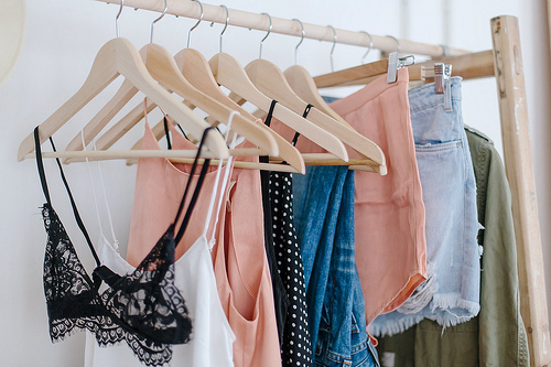 Ein Trend erobert den Kleiderschrank: Capsule Wardrobe